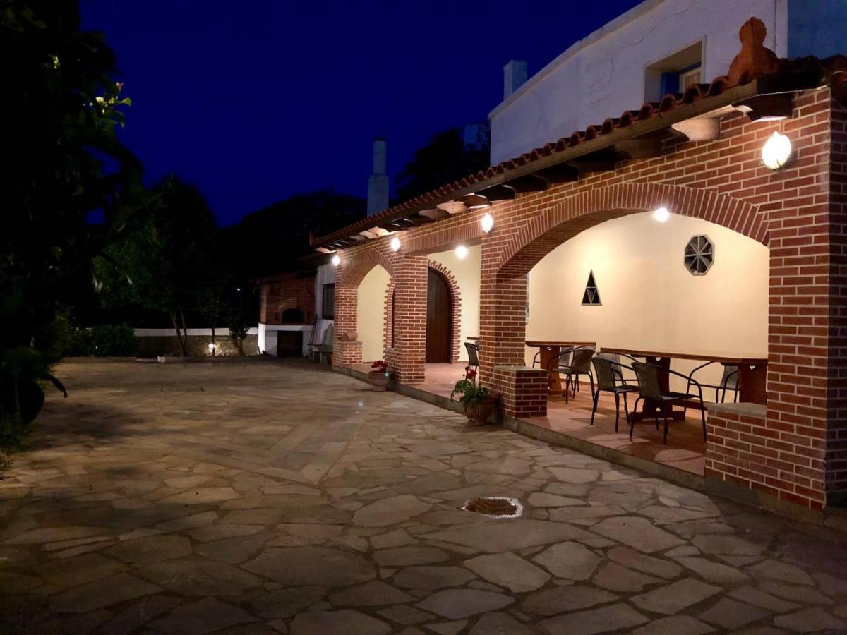 Chill Out Studio In The Leafy Livadia Village Exterior photo